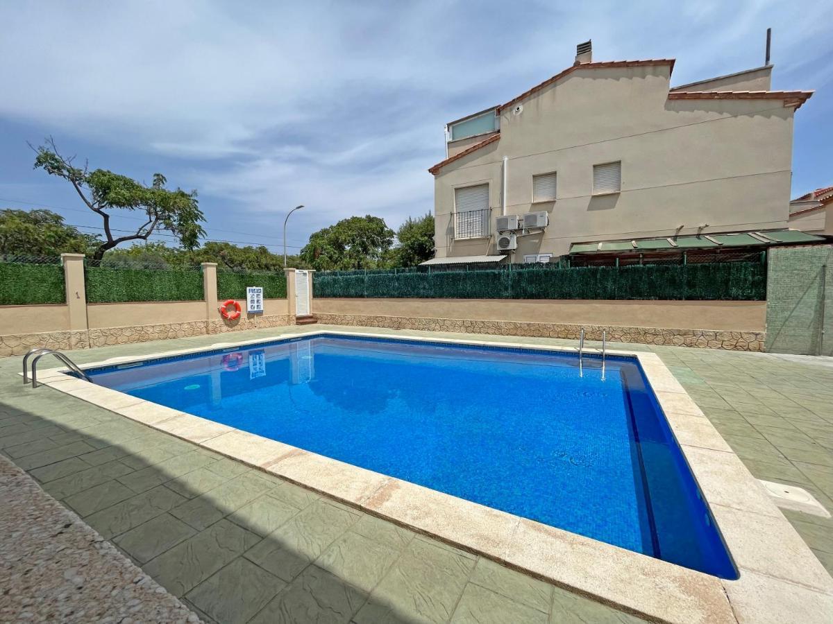 Casa En Vilafortuny Con Barbacoa Piscina Comunitaria Cambrils Exteriér fotografie